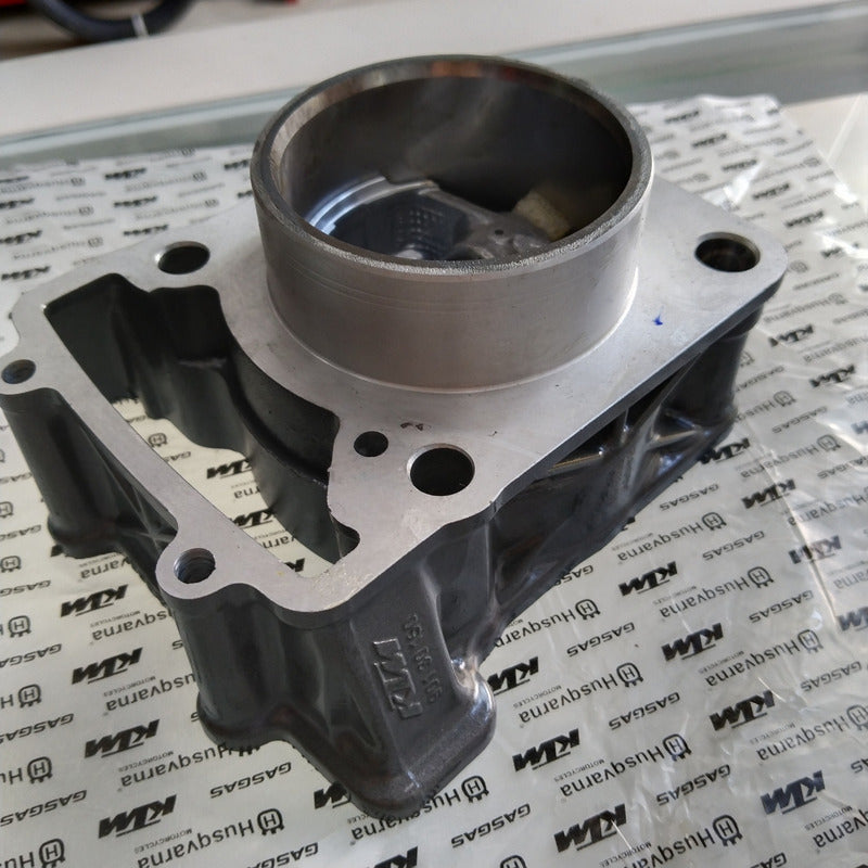 Kit Cilindro Completo Duke 200/ng/rc Svartpilen 200 Original