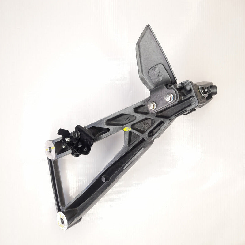 Soporte Reposapie Trasero Derecho Gris Ns200 Bajaj Original