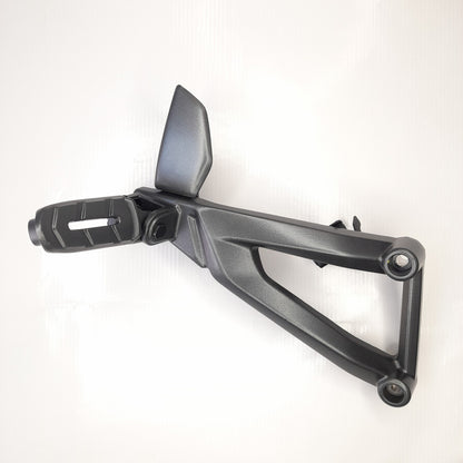 Soporte Reposapie Trasero Derecho Gris Ns200 Bajaj Original