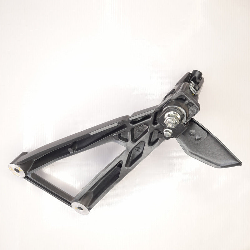 Soporte Reposapie Trasero Izquierdo Gris Ns200 Bajaj Origina