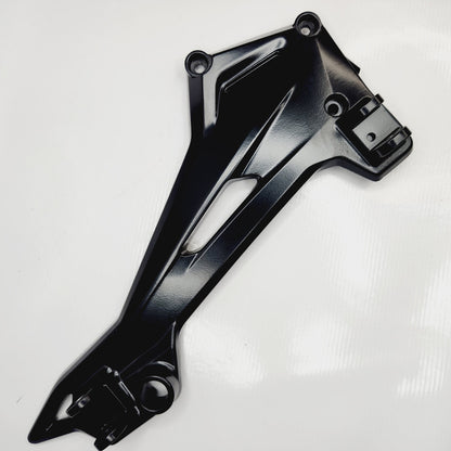 Soporte Reposapie Trasero Derecho Dominar 400 Ug Bajaj